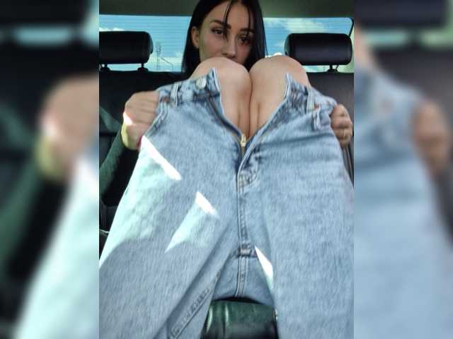 Zrzuty ekranu transmisji Tina-