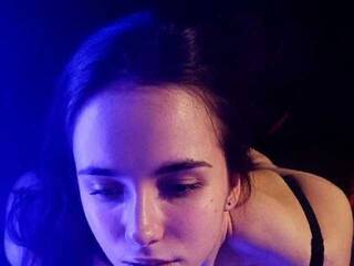 Erotyczny czat wideo -Angry-Fox-