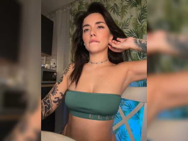 Zrzuty ekranu transmisji Gypsy_Girl