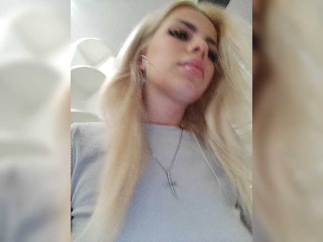 Zrzuty ekranu transmisji -GUCCI-