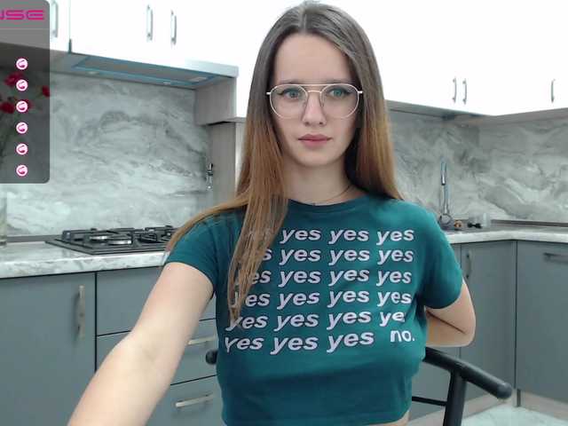 Zdjęcia -Frankiss- Hello everyone!)) I'm Lera)) New model, I don’t undress in the free chat, I don’t go to spy) All the pranks in full private!)) Putting it on a new laptop for better broadcast)) @ total - countdown: 385 collected, 515 left!