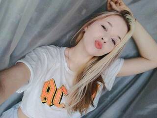 Erotyczny czat wideo -Justice-