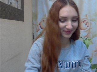 Zdjęcia -mila-la do you want to make friends with me?)undressing in group chat
