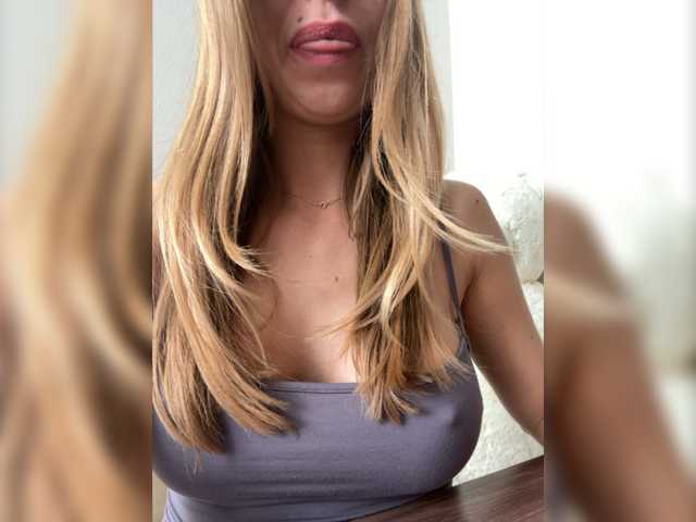 Zrzuty ekranu transmisji -MyBae-