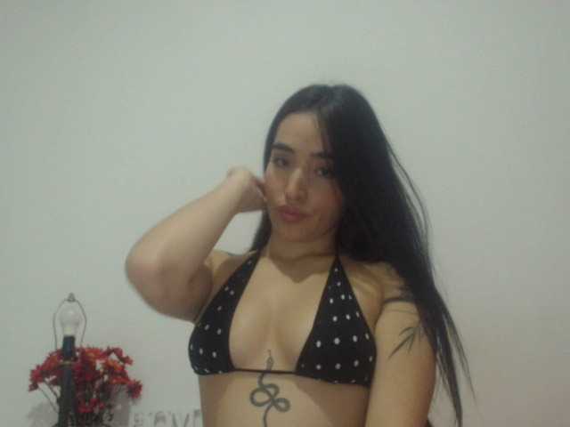 Zdjęcia -sweetnatasha #latina #young #daddy #horny #anal#cum#squirt