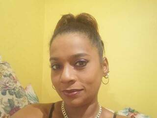 Erotyczny czat wideo 1FiestyAlpha69