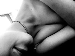 Erotyczny czat wideo 1monro