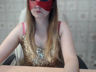 Zdjęcia 777Lora777 200 tokens and I make a sweet and funny dancing 2-3 minutes!