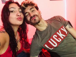 Erotyczny czat wideo Aaronandelizabeth