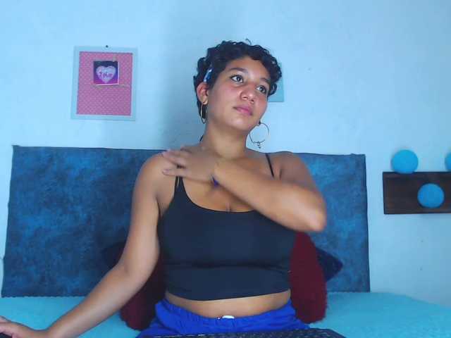 Zdjęcia abluecat #ass #squirt #pussy #cum #hot #LiveTouch #latina welcome to my room babys