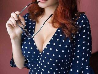 Erotyczny czat wideo AbundanceRose
