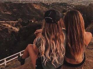 Erotyczny czat wideo adahlia-angel