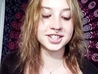 Erotyczny czat wideo AdalynGlow