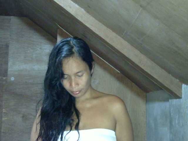 Zrzuty ekranu transmisji Adanna