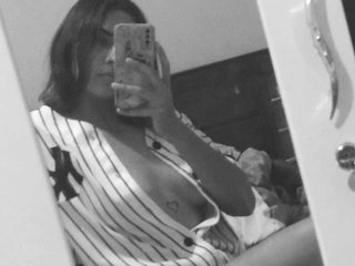 Erotyczny czat wideo adara-orson