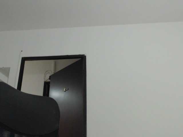 Zrzuty ekranu transmisji AddisonLove