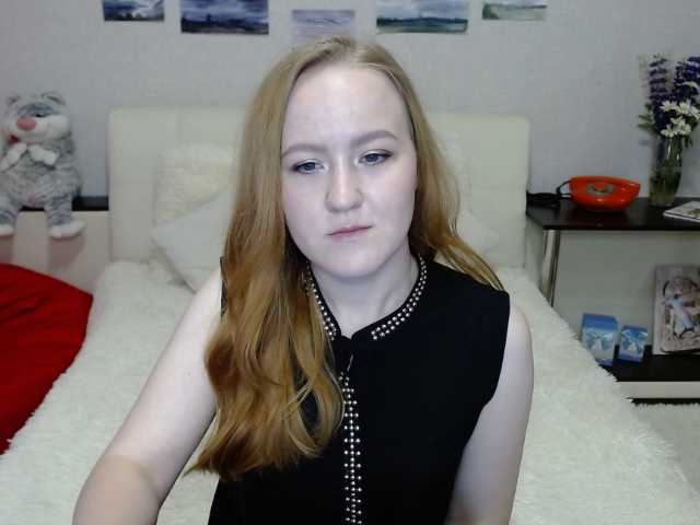 Zrzuty ekranu transmisji AdeleBlancSec