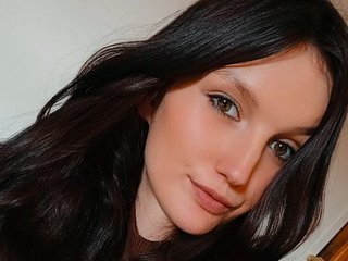 Erotyczny czat wideo AdelineModel