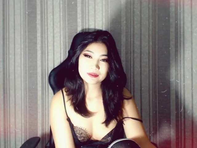 Zdjęcia adellasweety #cum show#get naked#sguirt#asian play with pussy