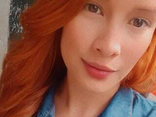 Erotyczny czat wideo adharasuniver