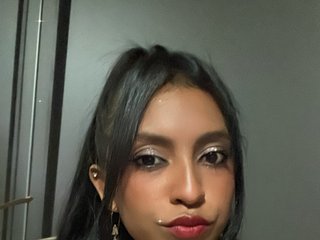 Erotyczny czat wideo Adrianagrandeee