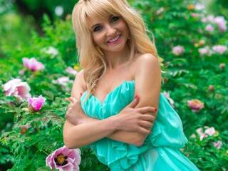 Erotyczny czat wideo Adrianessa29