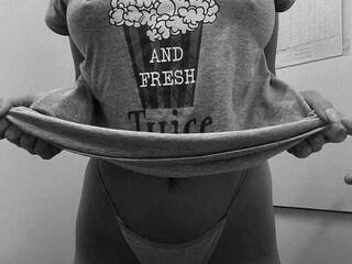 Erotyczny czat wideo Affectionat0