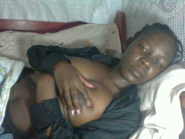 Zrzuty ekranu transmisji Afro-cum