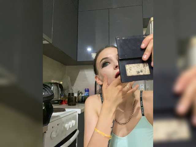 Zrzuty ekranu transmisji AfroBarby1503