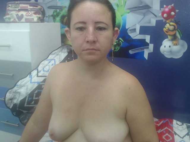 Zrzuty ekranu transmisji Afroditahass