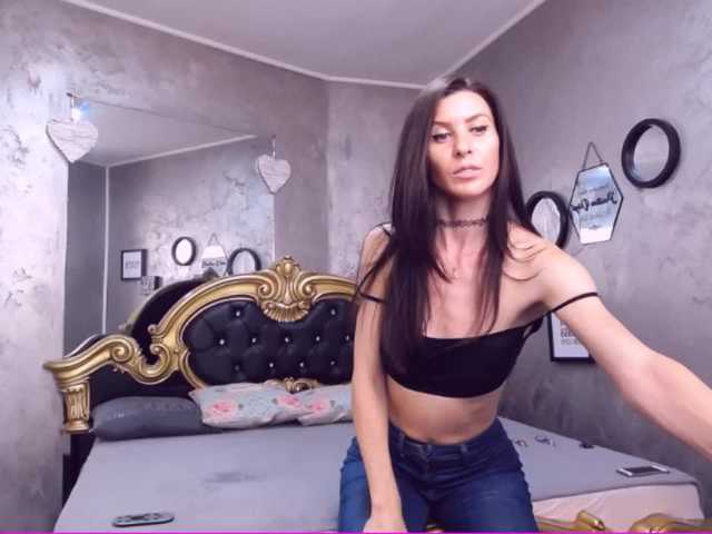 Zdjęcia Afroditha Lush on !!! Who is ready to fuck me ? Make me wet with lovense ! Goal is Play fingers !!