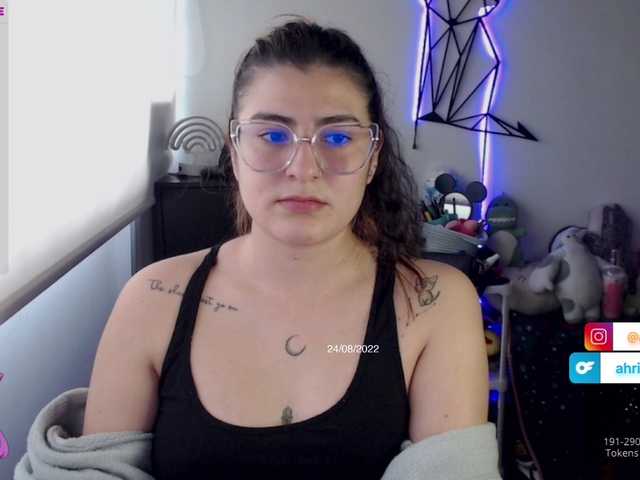 Zrzuty ekranu transmisji ahrianabluff