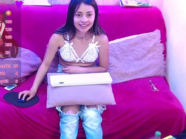 Zrzuty ekranu transmisji Aiisha-xxx