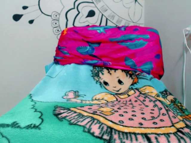 Zrzuty ekranu transmisji aishaaovit