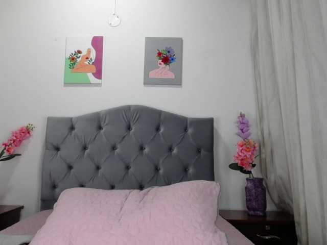 Zrzuty ekranu transmisji AishaPower