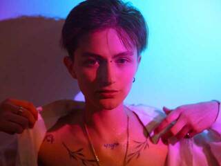 Erotyczny czat wideo AkiroFukui