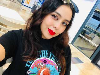 Erotyczny czat wideo AlanaFletcher