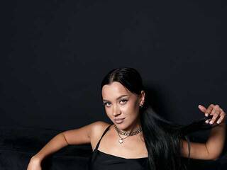 Erotyczny czat wideo AlanaMell