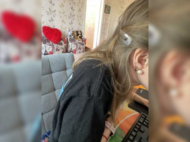 Zrzuty ekranu transmisji NeZabudka-