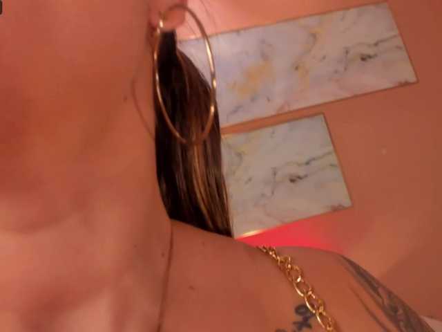 Zrzuty ekranu transmisji AlexaField