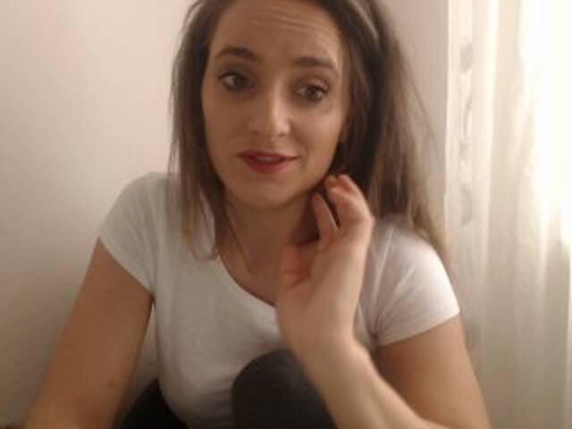 Zrzuty ekranu transmisji alexiaxx