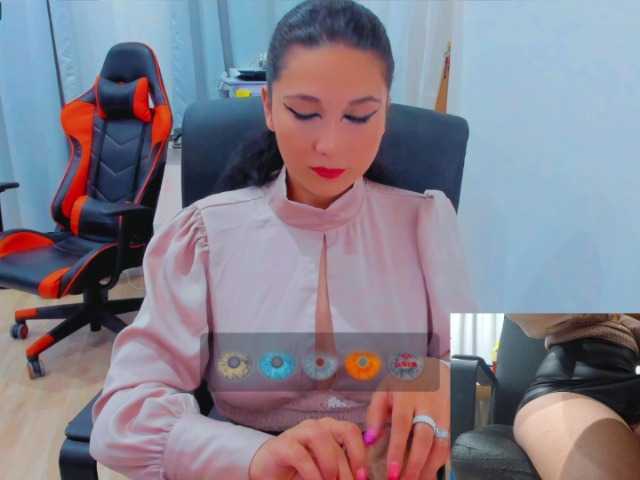 Zdjęcia AlexisSecret do not demand if you do not tip for me 1 tks mean 0.02 cents so do not be rude show respect and tip #bigboobs #squirt #latina #teen #curvy #bigass #lovense #lush