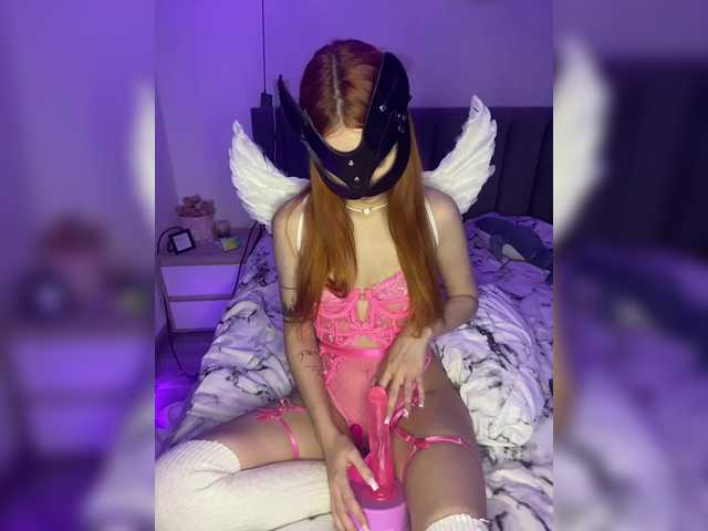 Zrzuty ekranu transmisji Alice_Bestie