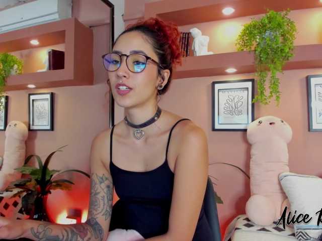 Zdjęcia AliceBrave ♥Come have fun with mel♥ [Blowjob At 199 tkns]