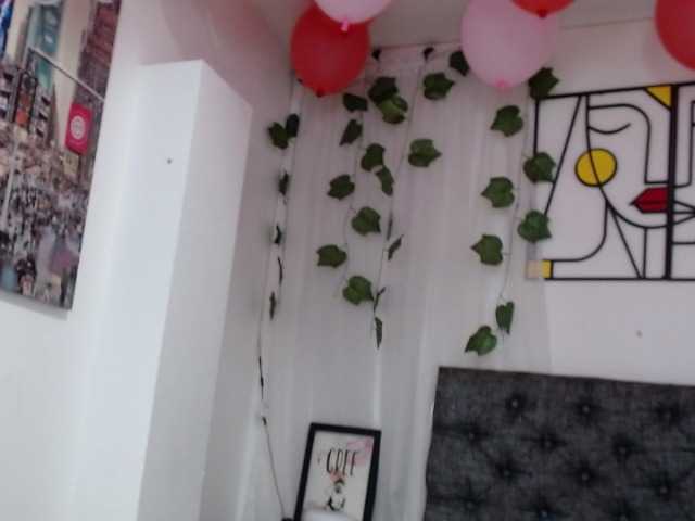 Zrzuty ekranu transmisji Alicia-Escoba_deleted