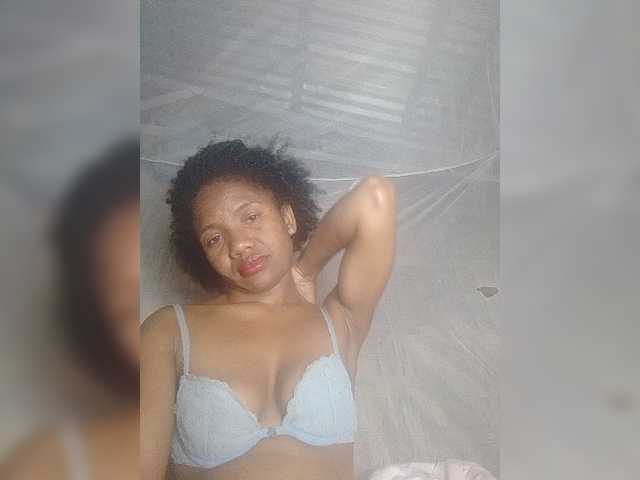 Zrzuty ekranu transmisji Alicia7