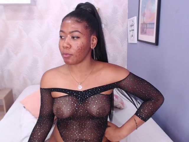 Zrzuty ekranu transmisji AlinaHills