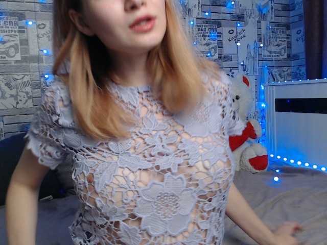 Zrzuty ekranu transmisji AlinaMaze