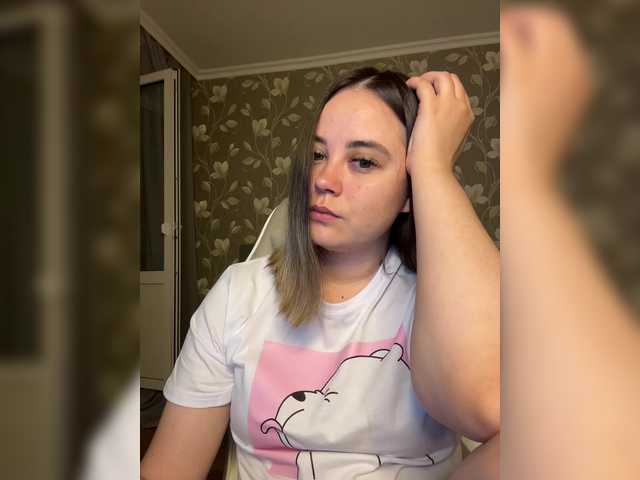 Zrzuty ekranu transmisji MissAlina_