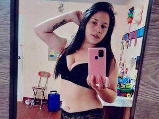 Erotyczny czat wideo AlisonRoxx